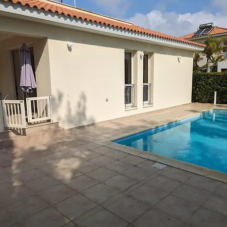 Villa With Private Pool In Pervolia, Larnaca