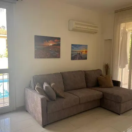 Villa With Private Pool In Pervolia, Larnaca *