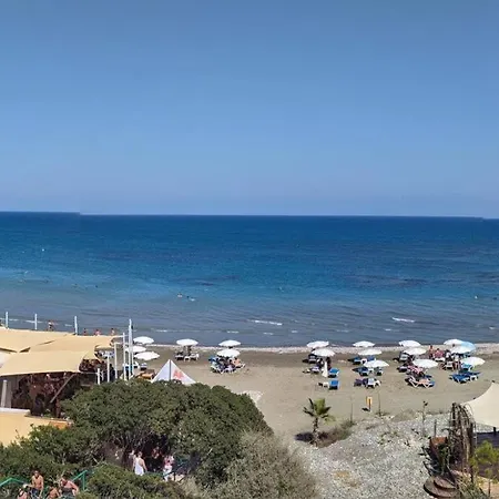 With Private Pool In Pervolia, Larnaca * Perivólia