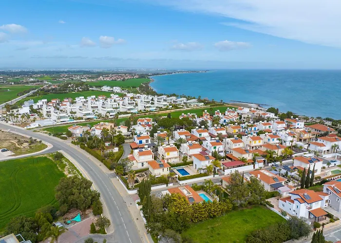 With Private Pool In Pervolia, Larnaca Вилла