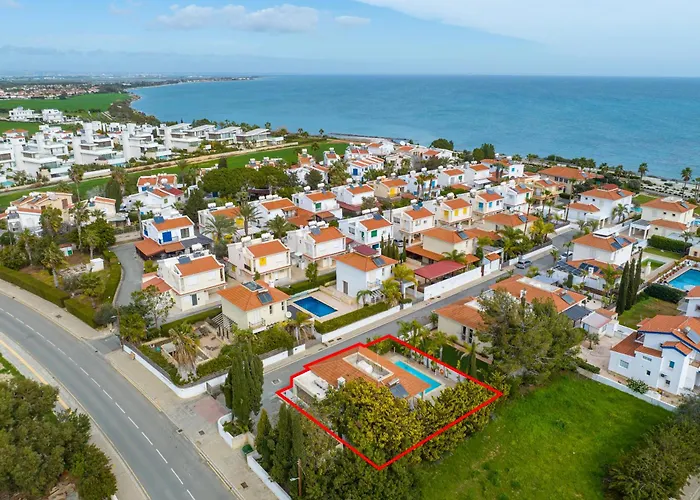 With Private Pool In Pervolia, Larnaca *